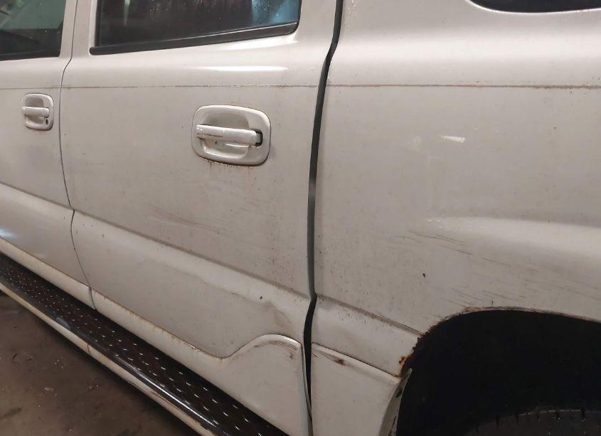 Photo 14 of 2003 Gmc Yukon XL 1500 DENALI (VIN 1GKFK66U33J197136)