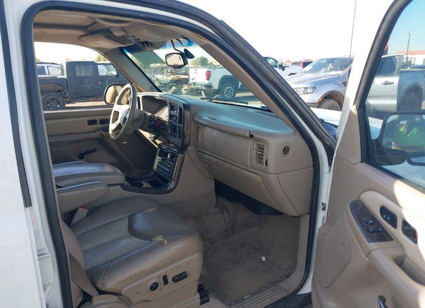 Photo 5 of 2005 Gmc Yukon XL 1500 DENALI (VIN 1GKFK66U35J108037)