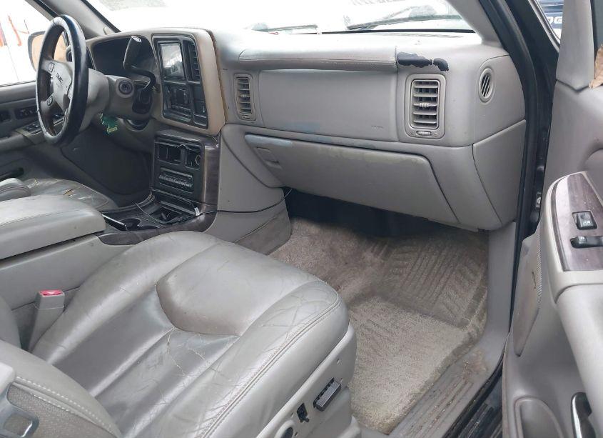 Photo 5 of 2003 Gmc Yukon XL 1500 DENALI (VIN 1GKFK66U53J300279)