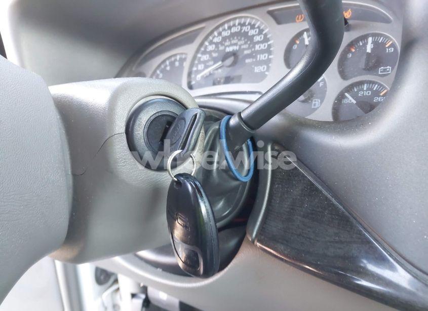 Photo 11 of 2005 Gmc Yukon XL 1500 DENALI (VIN 1GKFK66U55J103356)