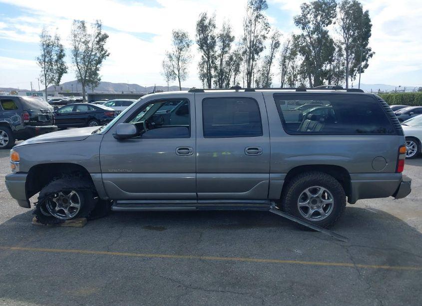 Photo 14 of 2005 Gmc Yukon XL 1500 DENALI (VIN 1GKFK66U55J189803)