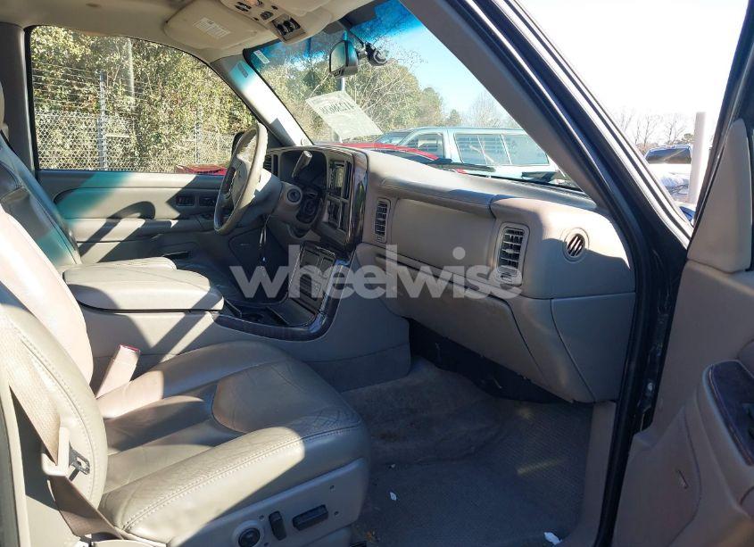 Photo 5 of 2005 Gmc Yukon XL 1500 DENALI (VIN 1GKFK66U55J262815)