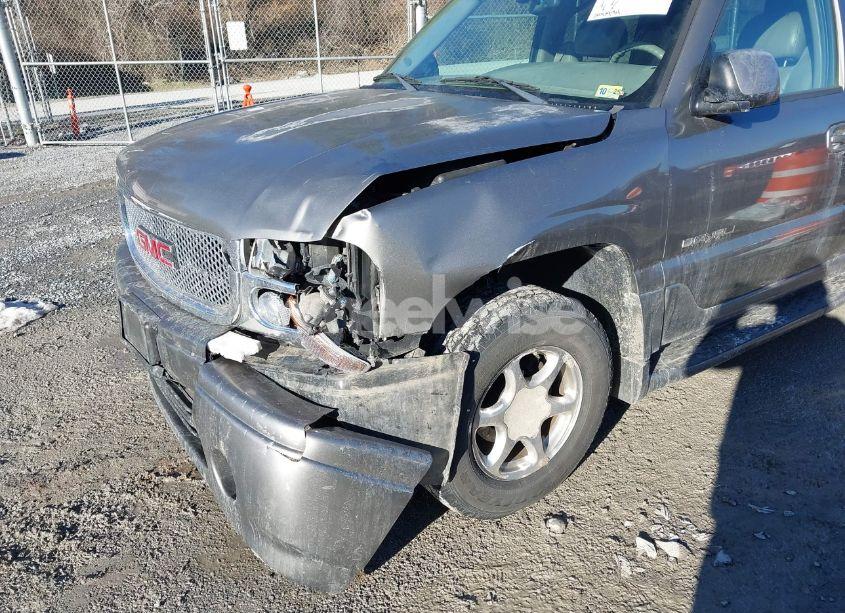 Photo 6 of 2005 Gmc Yukon XL 1500 DENALI (VIN 1GKFK66U65J172072)
