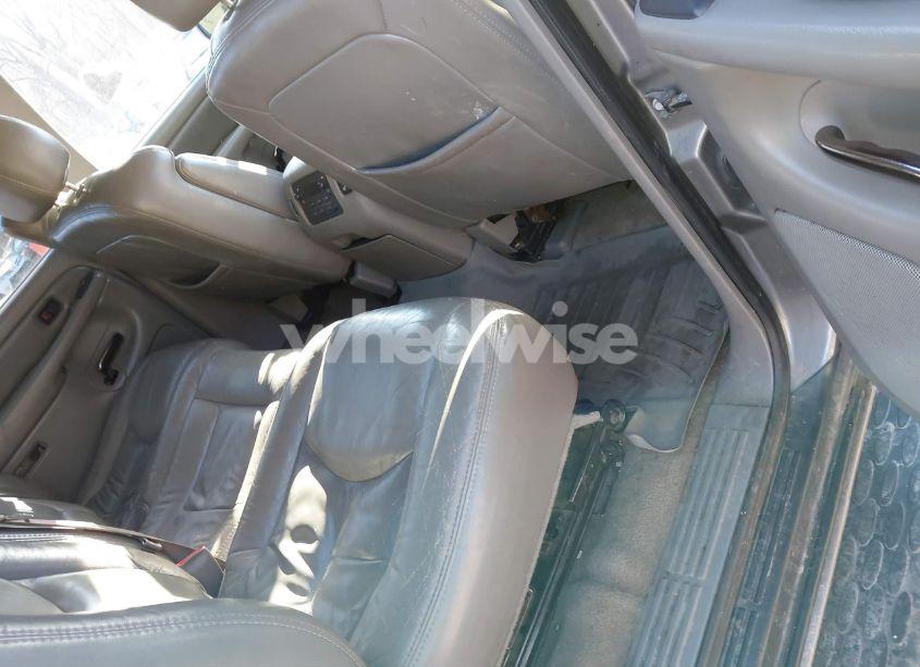 Photo 8 of 2005 Gmc Yukon XL 1500 DENALI (VIN 1GKFK66U65J172072)