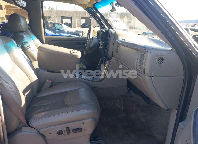 Photo 5 of 2004 Gmc Yukon XL 1500 DENALI (VIN 1GKFK66U74J192507)