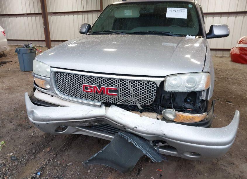 Photo 6 of 2004 Gmc Yukon XL 1500 DENALI (VIN 1GKFK66U94J247541)