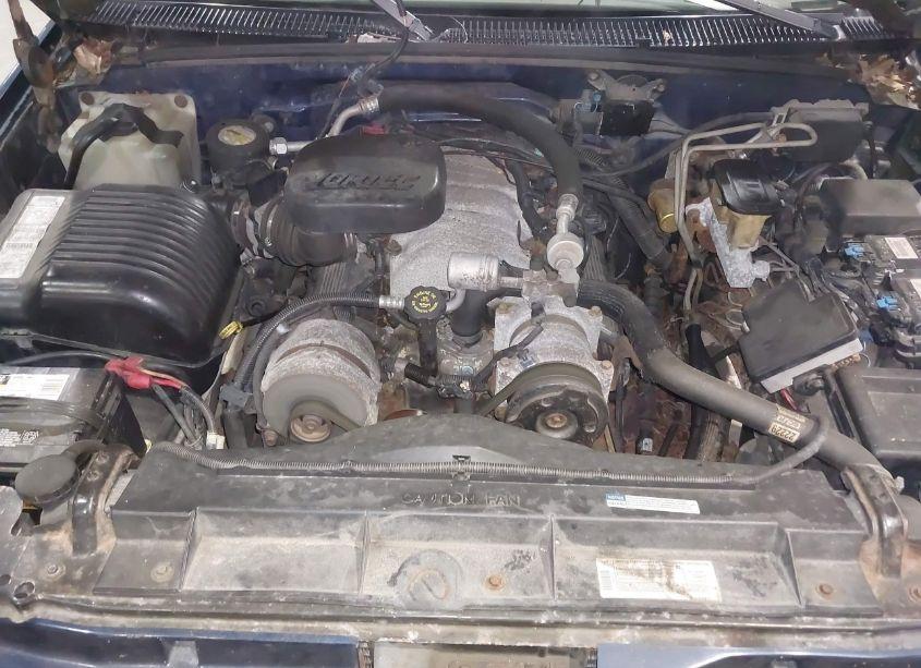 Photo 10 of 1997 Gmc Suburban 2500 SL (VIN 1GKGK26J8VJ713304)