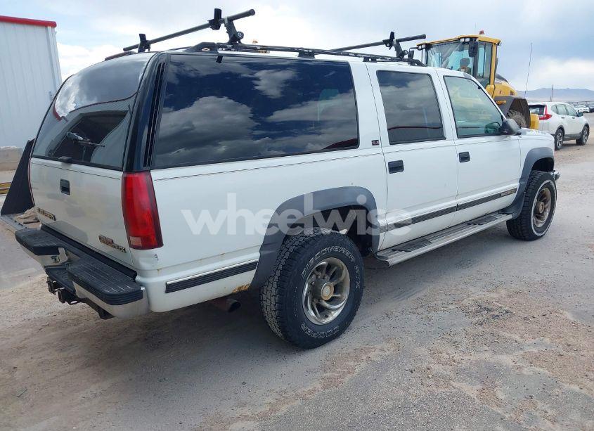 Photo 4 of 1994 Gmc Suburban K2500 (VIN 1GKGK26N6RJ771534)