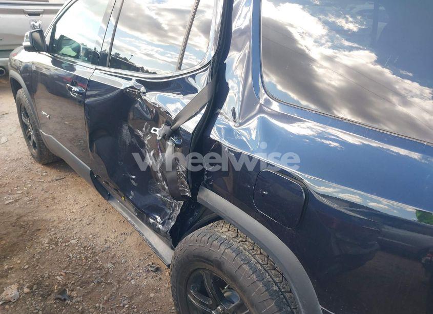 Photo 17 of 2022 Gmc Acadia AWD AT4 (VIN 1GKKNLLS3NZ124621)