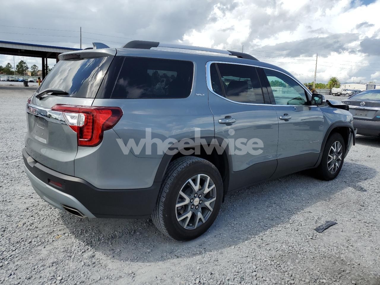 Photo 3 of 2023 GMC ACADIA SLT (VIN 1GKKNML47PZ166428)