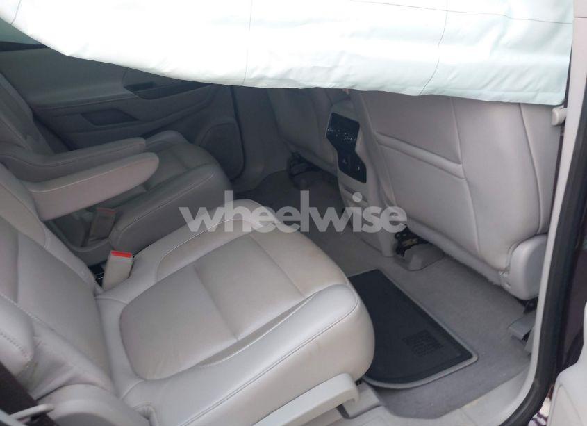 Photo 8 of 2018 Gmc Acadia SLT-2 (VIN 1GKKNNLS4JZ102083)