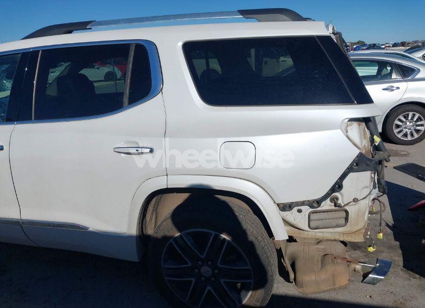 Photo 18 of 2019 Gmc Acadia DENALI (VIN 1GKKNPLS0KZ114003)