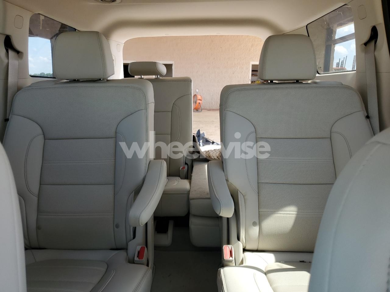 Photo 10 of 2021 GMC ACADIA DENALI N/A (VIN 1GKKNPLS3MZ100826)