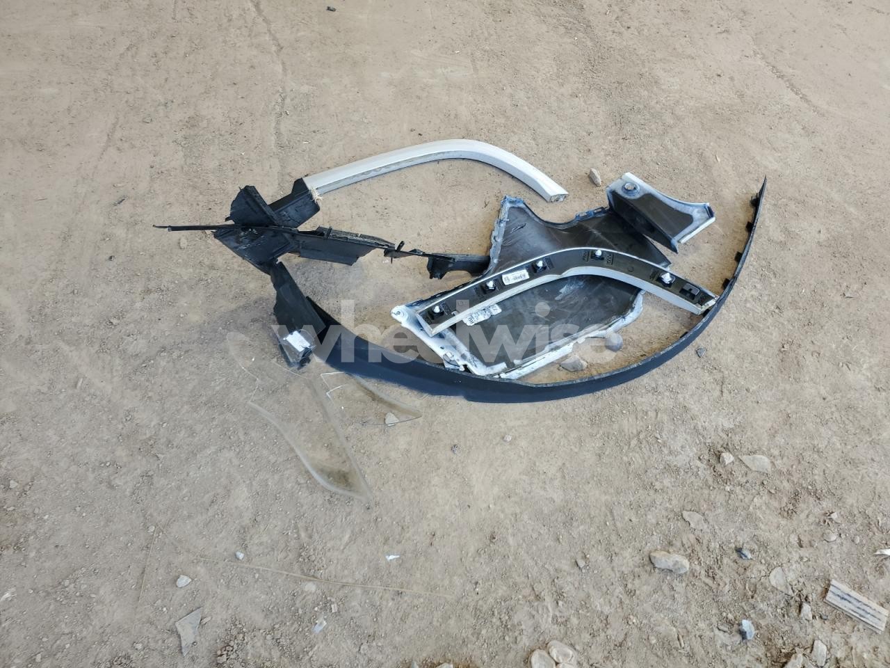 Photo 13 of 2021 GMC ACADIA DENALI N/A (VIN 1GKKNPLS3MZ100826)