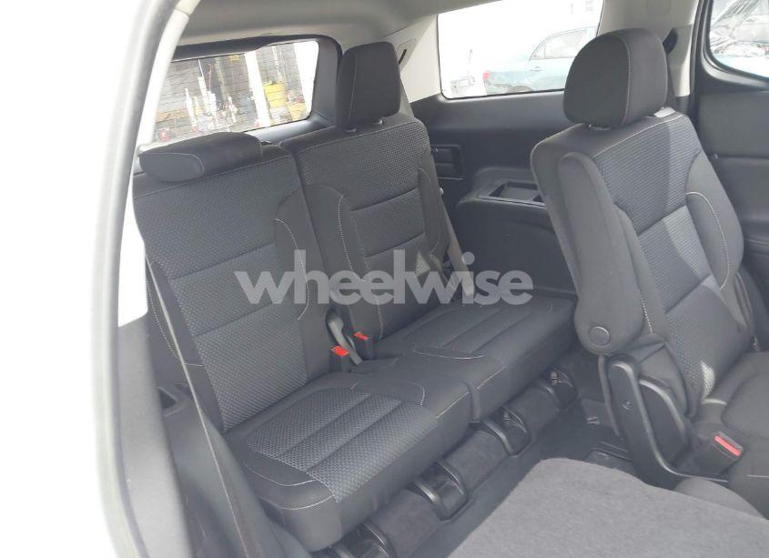 Photo 8 of 2022 Gmc Acadia AWD SLE (VIN 1GKKNRL40NZ164997)