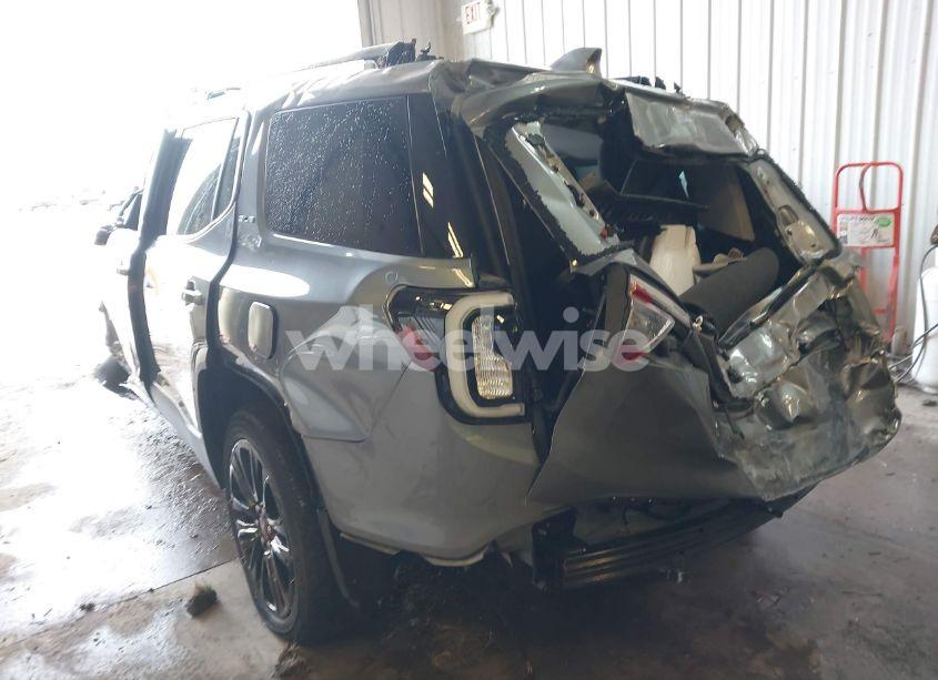 Photo 3 of 2022 Gmc Acadia AWD SLE (VIN 1GKKNRL43NZ113686)