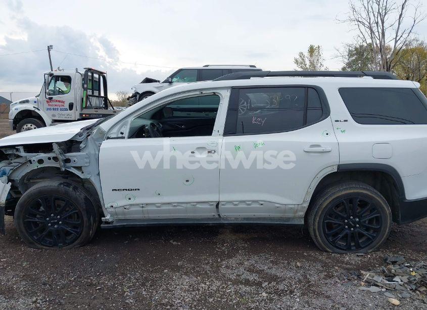 Photo 14 of 2022 Gmc Acadia AWD SLE (VIN 1GKKNRL46NZ143622)