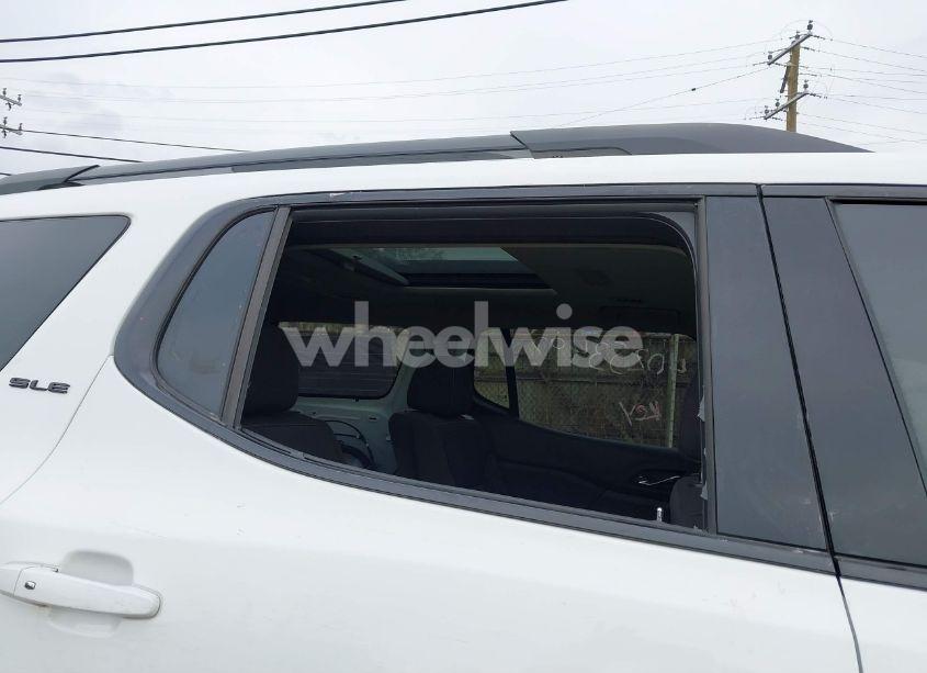 Photo 18 of 2022 Gmc Acadia AWD SLE (VIN 1GKKNRL46NZ143622)