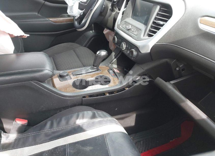 Photo 5 of 2019 Gmc Acadia SLE-1 (VIN 1GKKNRLA3KZ244893)