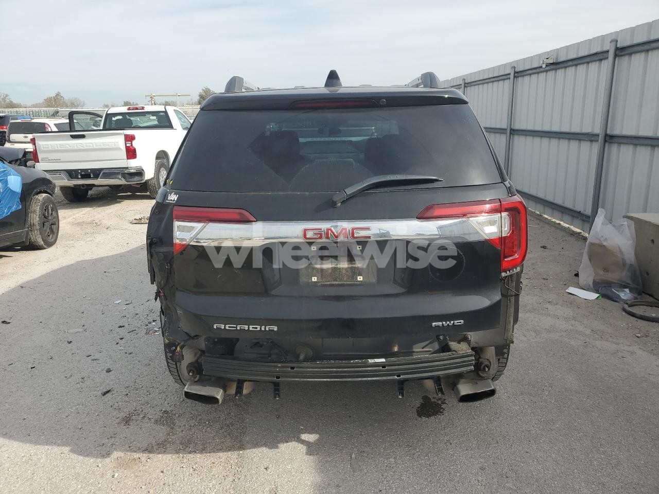 Photo 6 of 2020 GMC ACADIA SLE (VIN 1GKKNRLS0LZ203633)