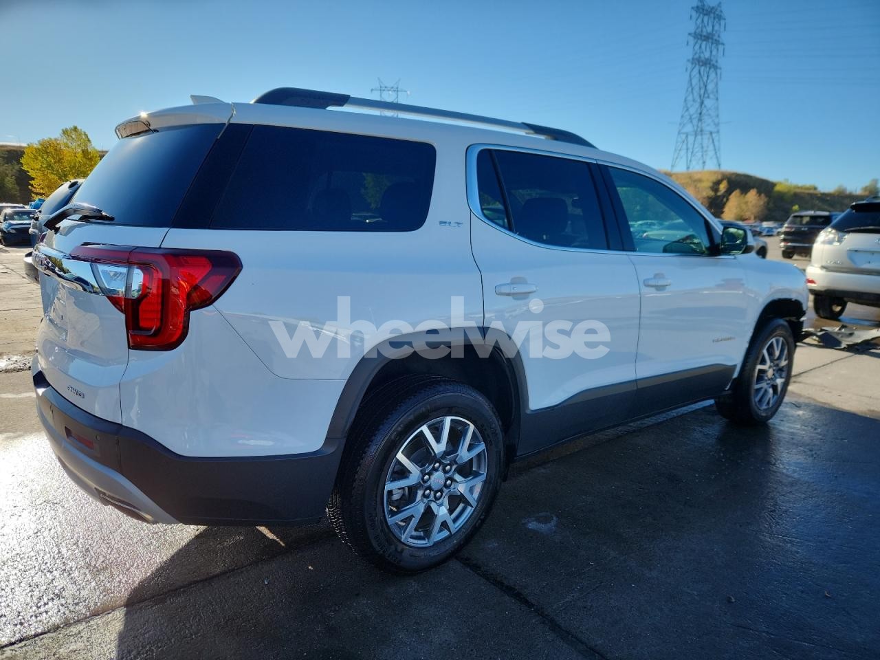 Photo 3 of 2023 GMC ACADIA SLT (VIN 1GKKNUL45PZ156562)
