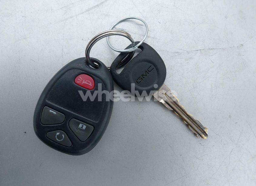 Photo 11 of 2011 Gmc Acadia SL (VIN 1GKKRNED3BJ141640)