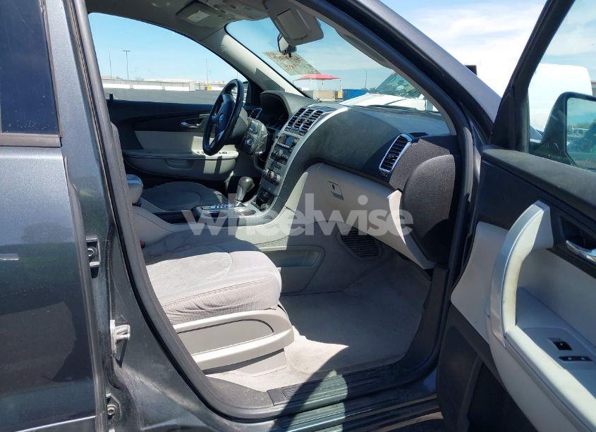 Photo 5 of 2011 Gmc Acadia SL (VIN 1GKKRNED8BJ243502)