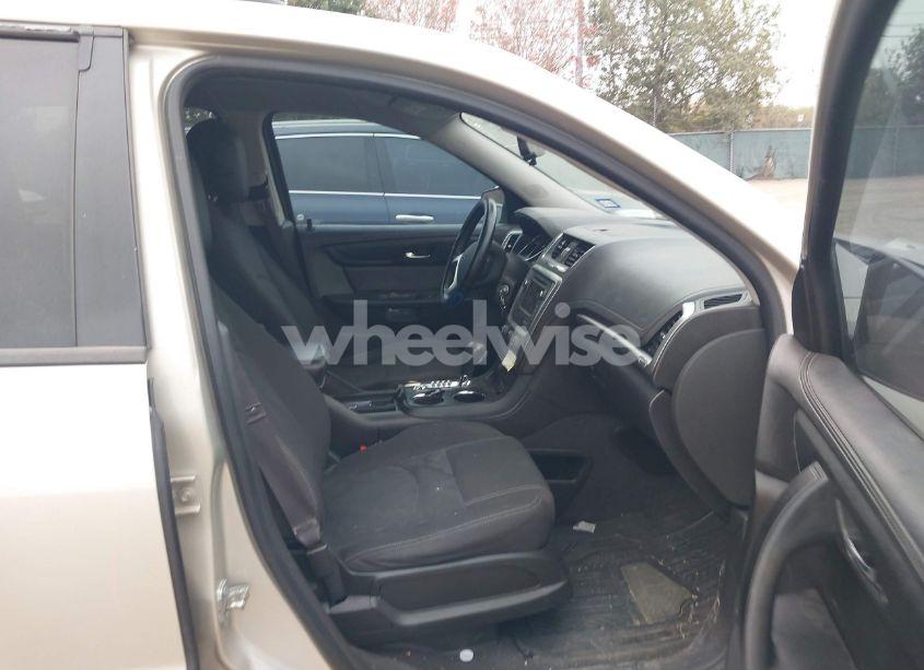 Photo 5 of 2015 Gmc Acadia SLE-1 (VIN 1GKKRNED9FJ200776)