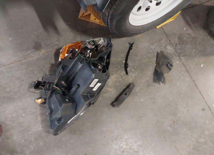 Photo 12 of 2012 Gmc Acadia SL (VIN 1GKKRNEDXCJ212303)