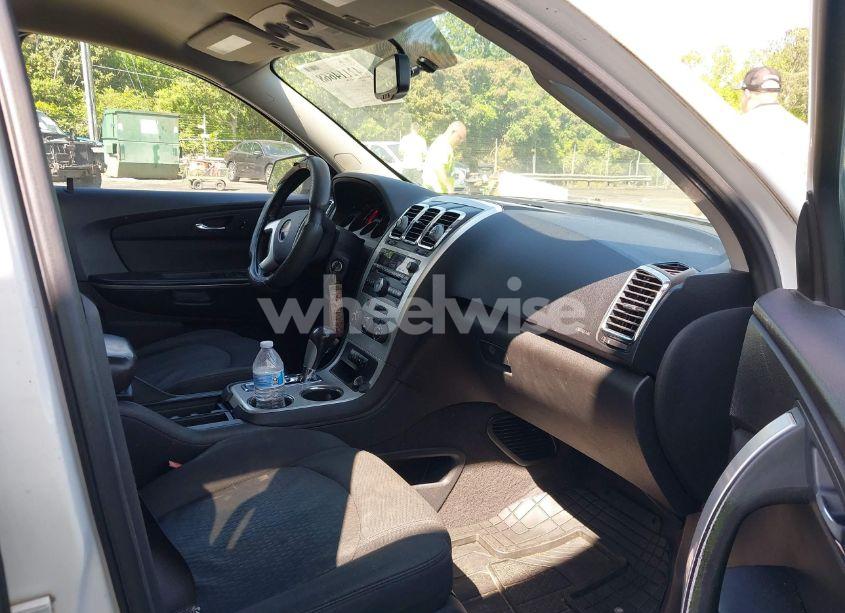 Photo 5 of 2011 Gmc Acadia SLE (VIN 1GKKRPED2BJ274157)