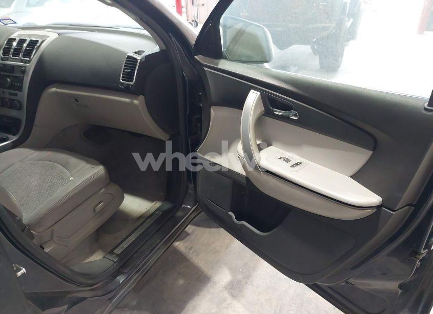 Photo 5 of 2011 Gmc Acadia SLE (VIN 1GKKRPED6BJ152241)