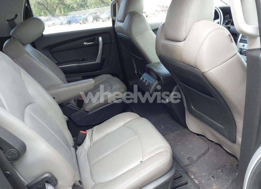 Photo 8 of 2011 Gmc Acadia SLE (VIN 1GKKRPED6BJ310366)