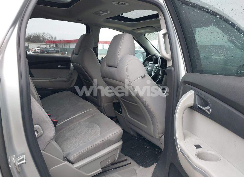 Photo 8 of 2011 Gmc Acadia SLE (VIN 1GKKRPED7BJ127235)