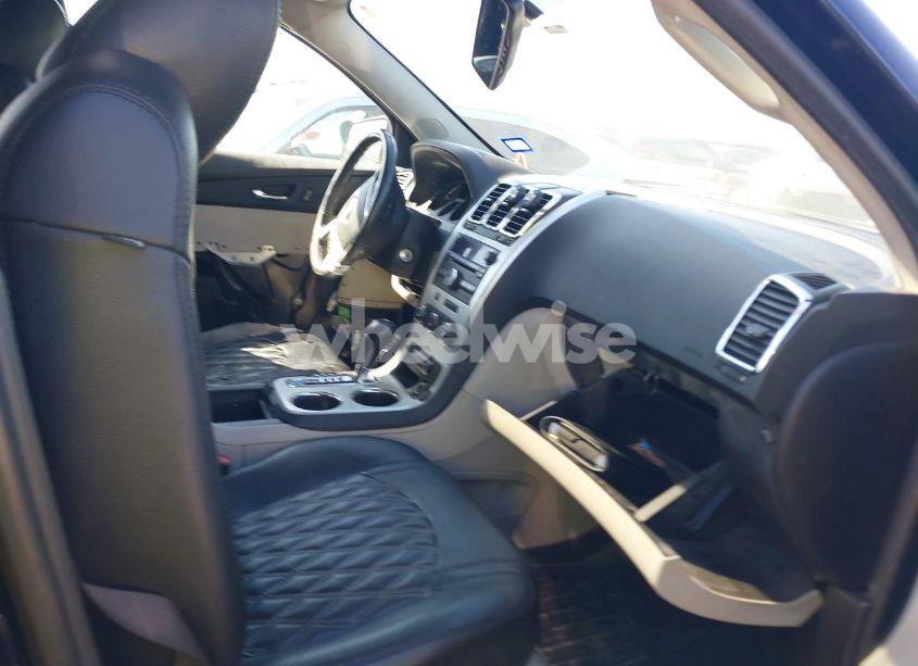 Photo 5 of 2012 Gmc Acadia SLE (VIN 1GKKRPED8CJ362132)