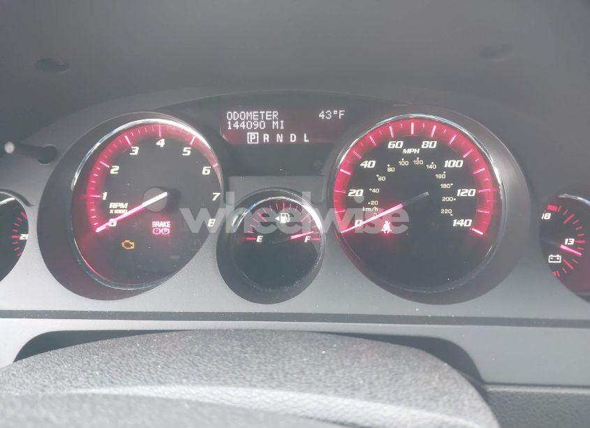 Photo 7 of 2011 Gmc Acadia SLE (VIN 1GKKRPED9BJ211038)