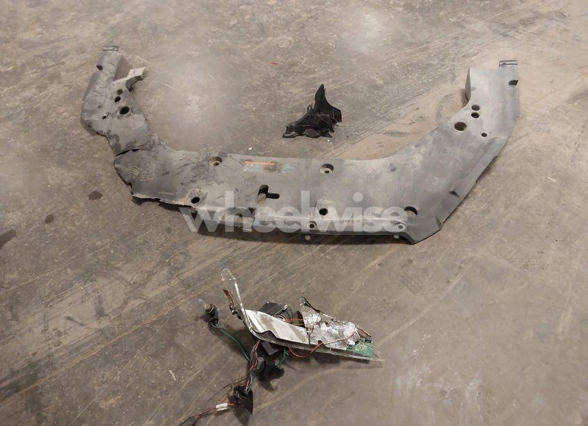 Photo 12 of 2015 Gmc Acadia SLT-2 (VIN 1GKKRSKD0FJ150417)