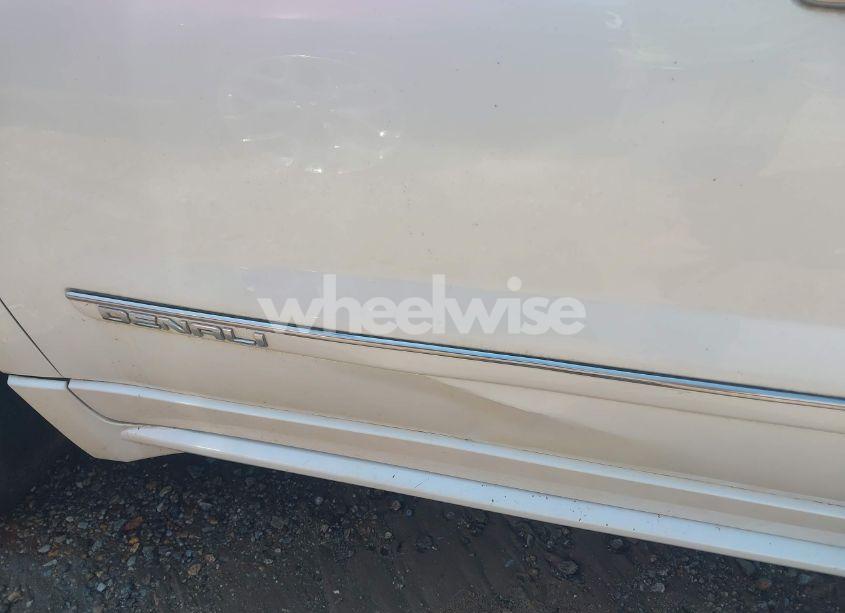 Photo 6 of 2013 Gmc Acadia DENALI (VIN 1GKKRTKDXDJ147527)