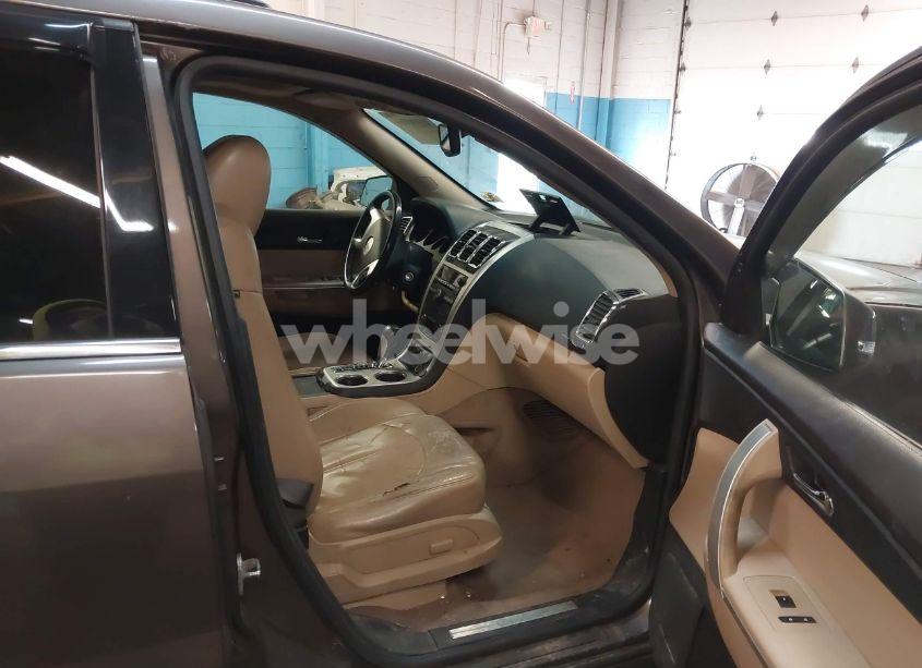 Photo 5 of 2011 Gmc Acadia SLT-1 (VIN 1GKKVRED3BJ204836)