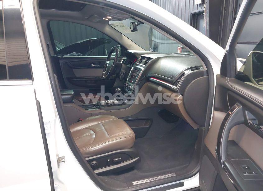 Photo 5 of 2013 Gmc Acadia SLT-2 (VIN 1GKKVSKD1DJ184732)