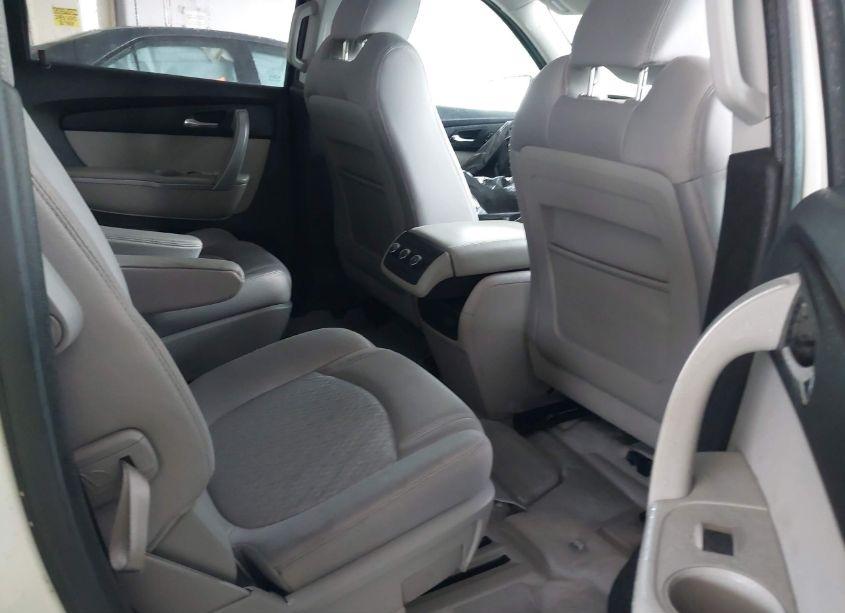 Photo 8 of 2010 Gmc Acadia SLE (VIN 1GKLRLED4AJ224372)