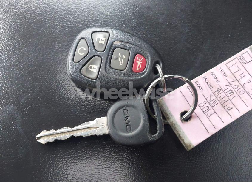 Photo 11 of 2010 Gmc Acadia SLE (VIN 1GKLRLED4AJ260093)