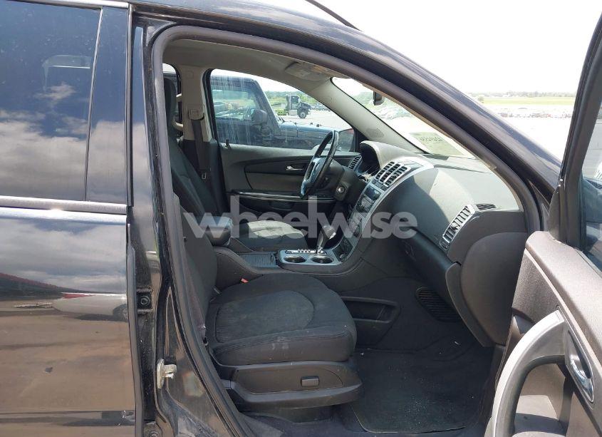 Photo 5 of 2010 Gmc Acadia SLE (VIN 1GKLRLED6AJ168127)