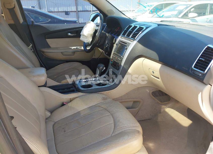 Photo 5 of 2010 Gmc Acadia SLT-2 (VIN 1GKLRNED7AJ111043)