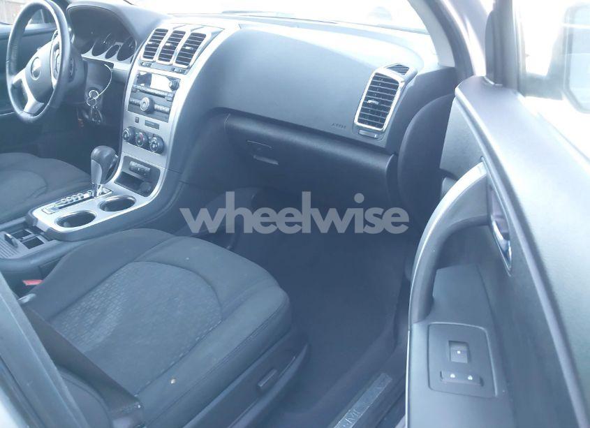 Photo 5 of 2010 Gmc Acadia SLE (VIN 1GKLVLED1AJ158049)