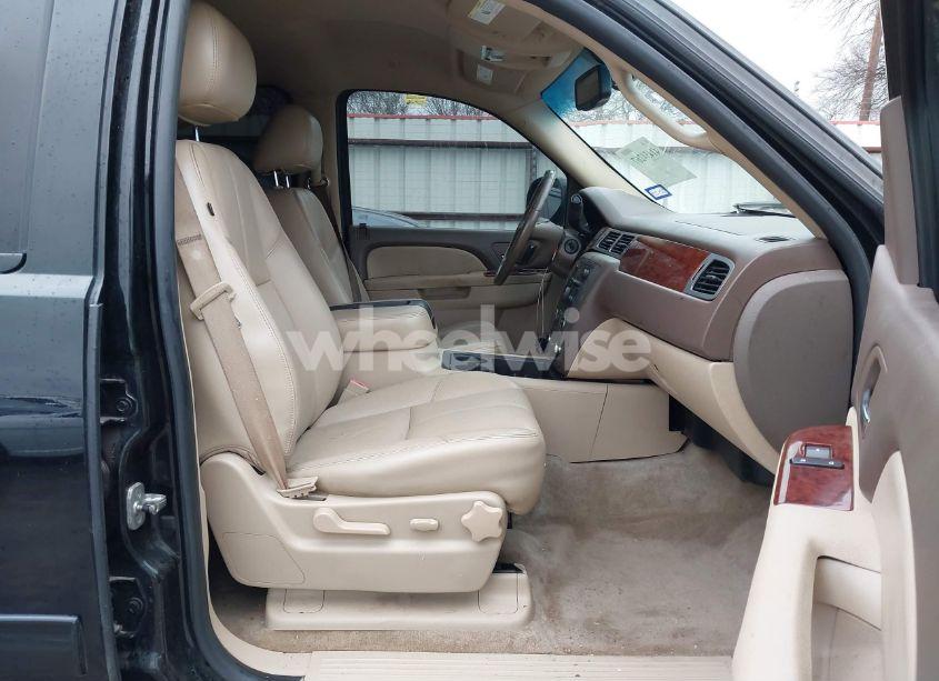 Photo 5 of 2010 Gmc Yukon SLT (VIN 1GKMCCE35AR203481)