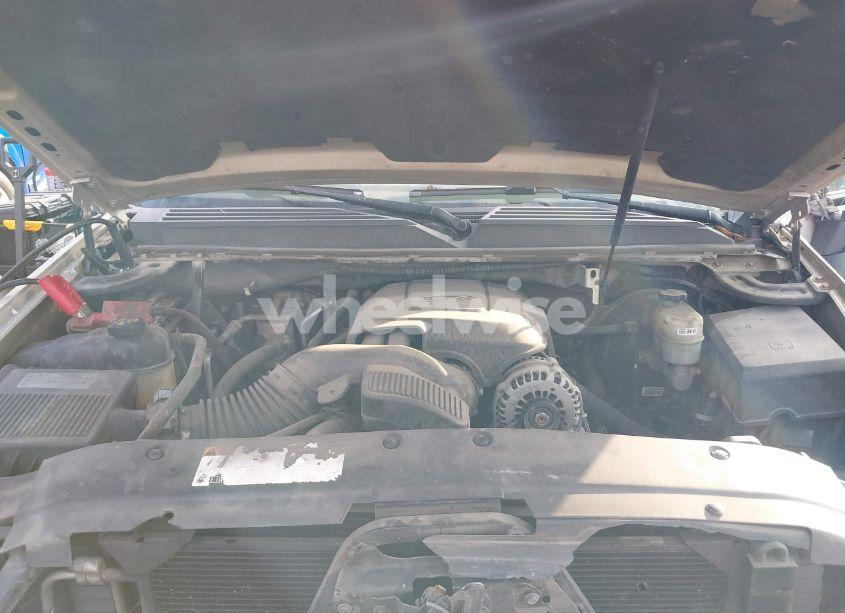 Photo 10 of 2011 Gmc Yukon SLE (VIN 1GKS1AE05BR293241)