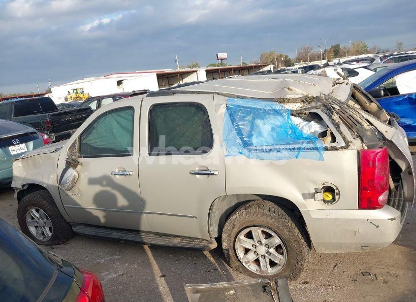 Photo 14 of 2011 Gmc Yukon SLE (VIN 1GKS1AE05BR293241)