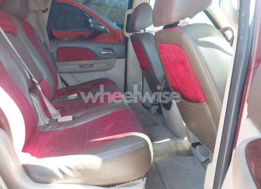 Photo 8 of 2011 Gmc Yukon SLE (VIN 1GKS1AE07BR279597)