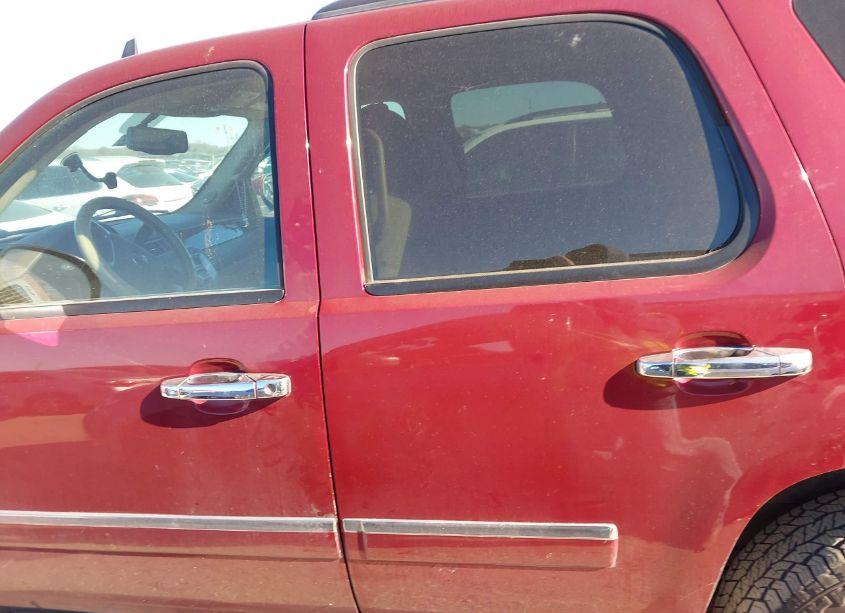 Photo 14 of 2011 Gmc Yukon SLE (VIN 1GKS1AE09BR118197)