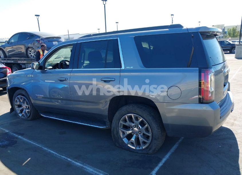 Photo 14 of 2019 Gmc Yukon SLE (VIN 1GKS1AKC0KR322272)